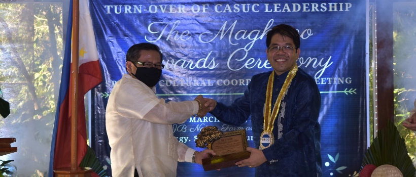 President Penaso receives Magkuno Lifetime Achievement for Leadership Award from CASUC